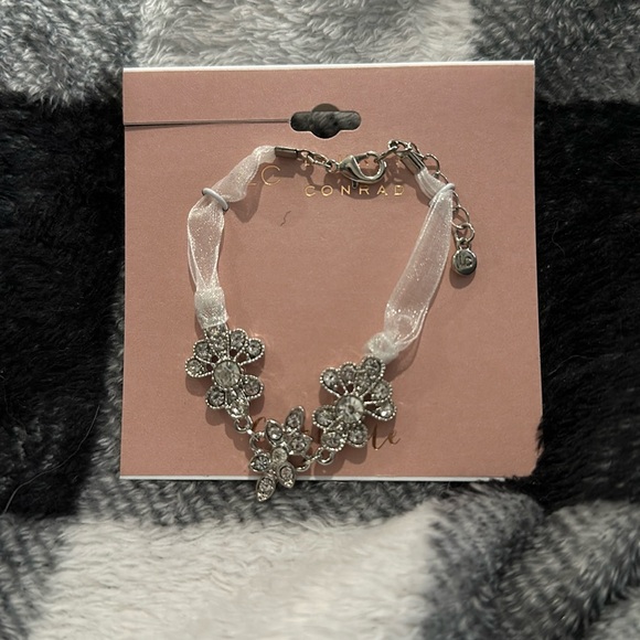 LC Lauren Conrad Jewelry - Blingy bracelet